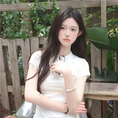 伴娘先拜堂